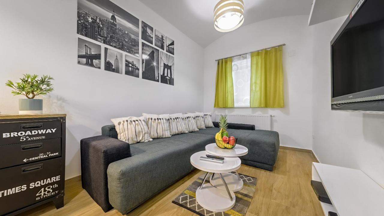 Charming & Cozy Apartment In Downtown Zagabria Esterno foto